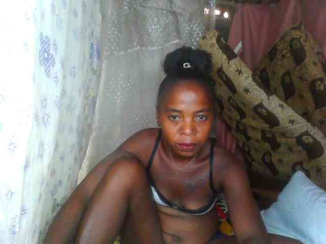 Momeny webcam