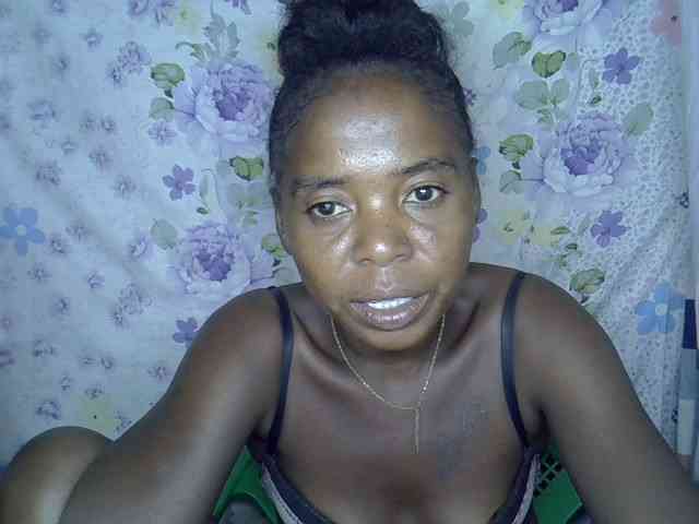 Momeny webcam