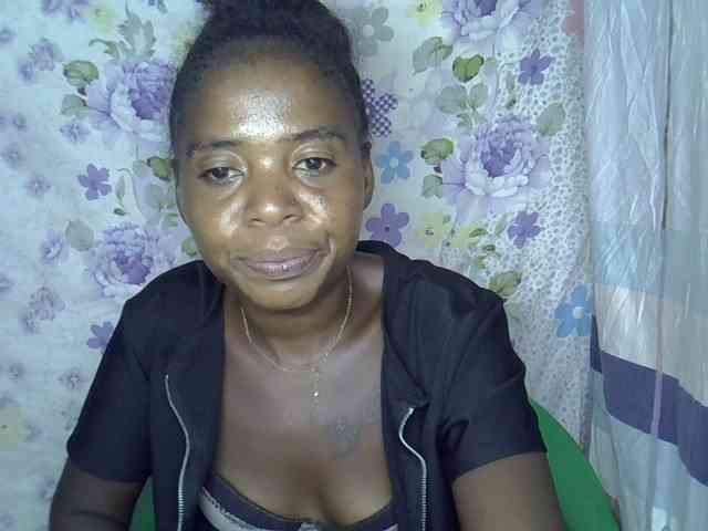 Momeny webcam