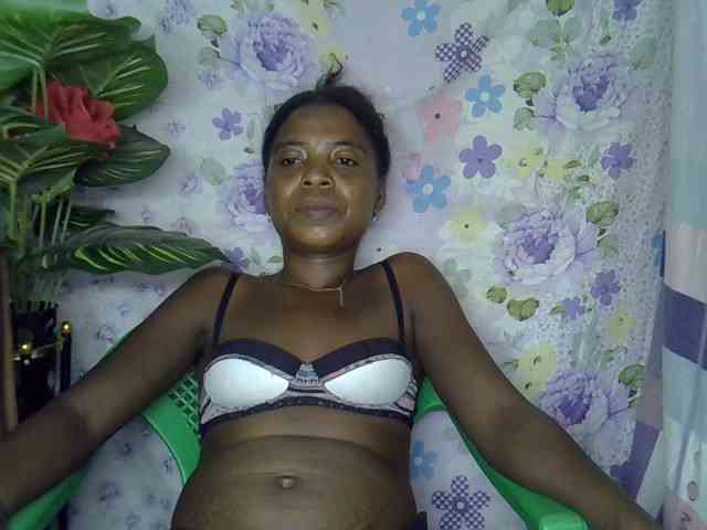 Momeny webcam