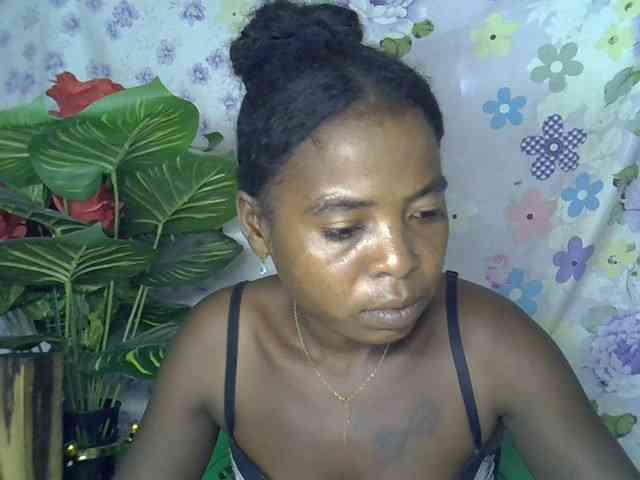 Momeny webcam