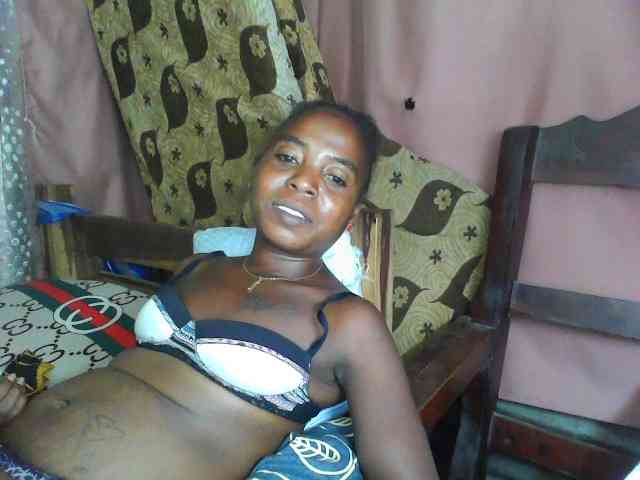 Momeny webcam