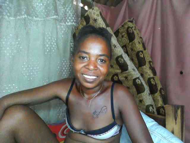 Momeny webcam