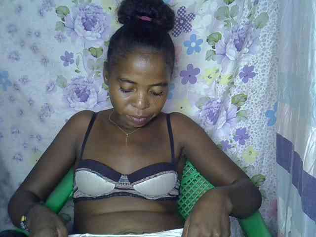 Momeny webcam