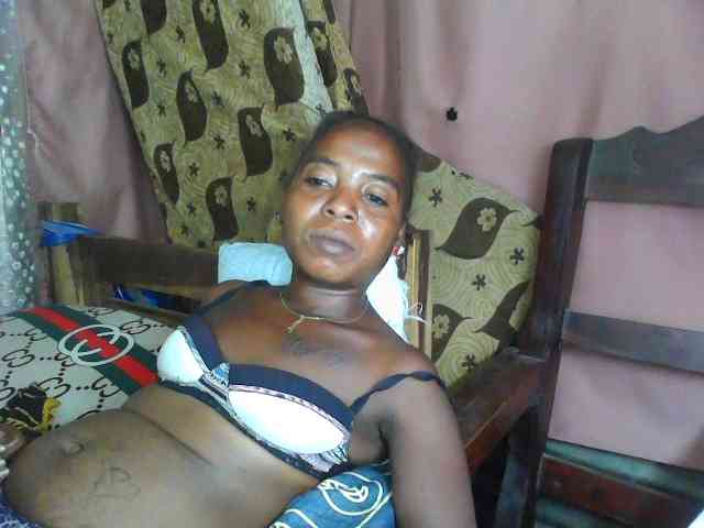 Momeny webcam