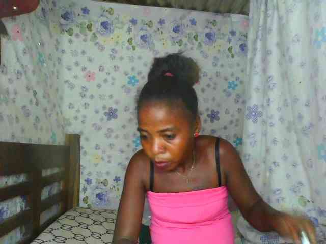 Momeny webcam