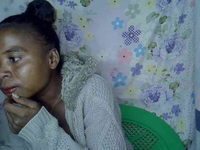 Momeny webcam