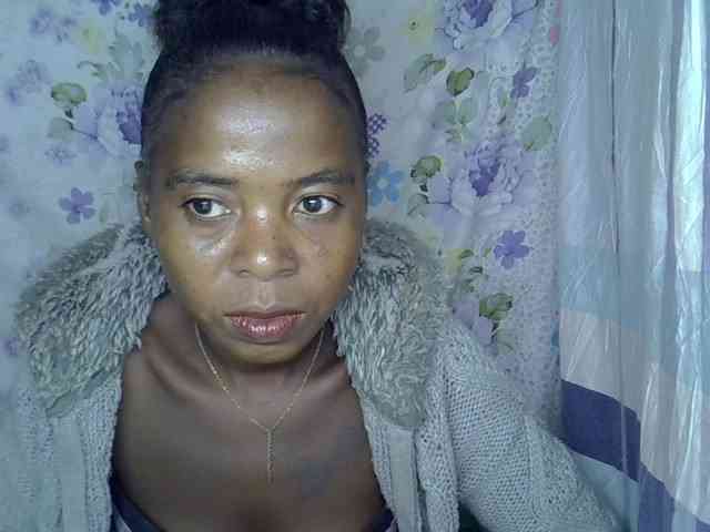 Momeny webcam