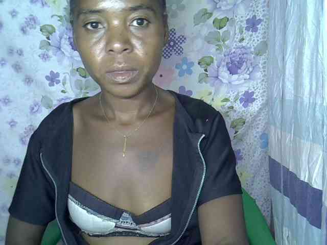 Momeny webcam
