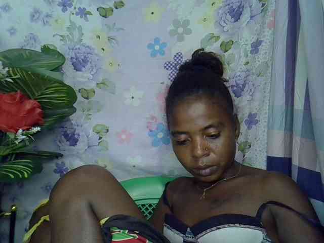 Momeny webcam