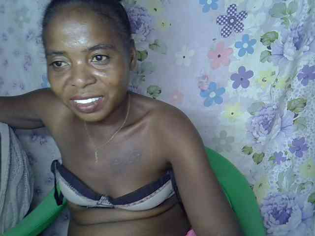 Momeny webcam