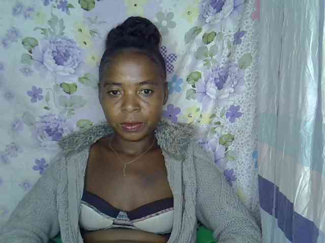 Modèle: Momeny