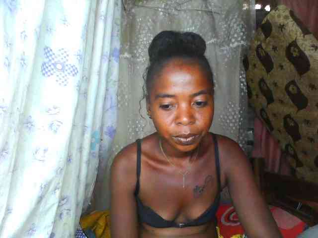 Momeny webcam