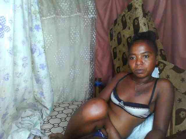 Momeny webcam
