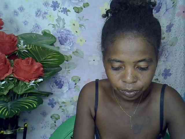 Momeny webcam