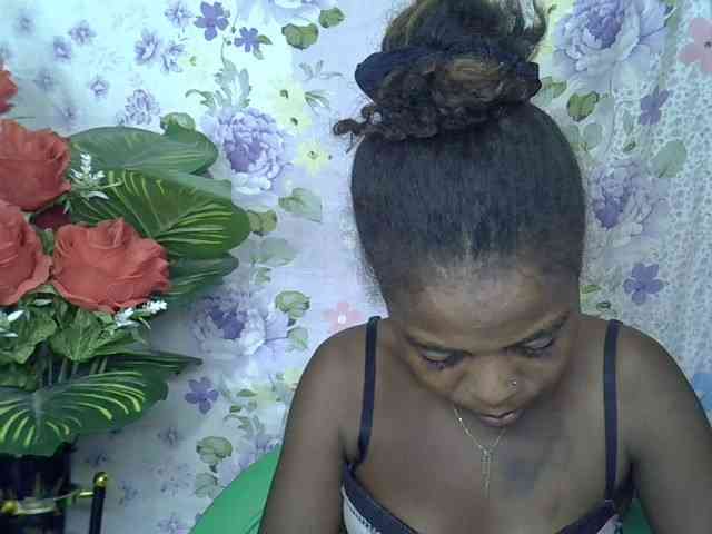 Momeny webcam
