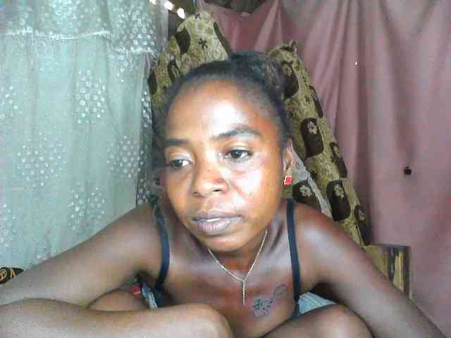 Momeny webcam