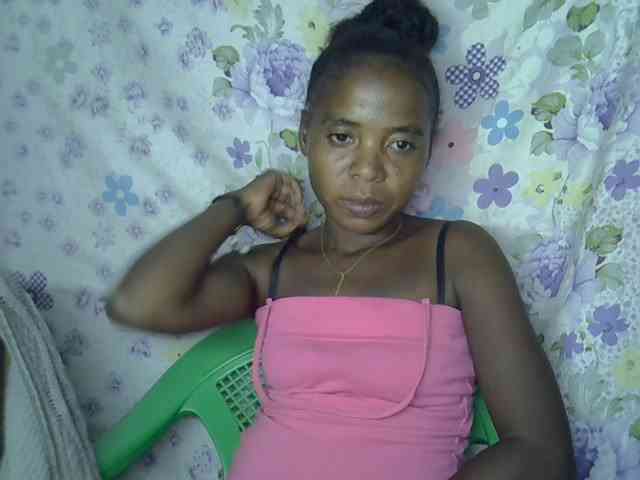 Momeny webcam