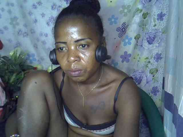 Momeny webcam