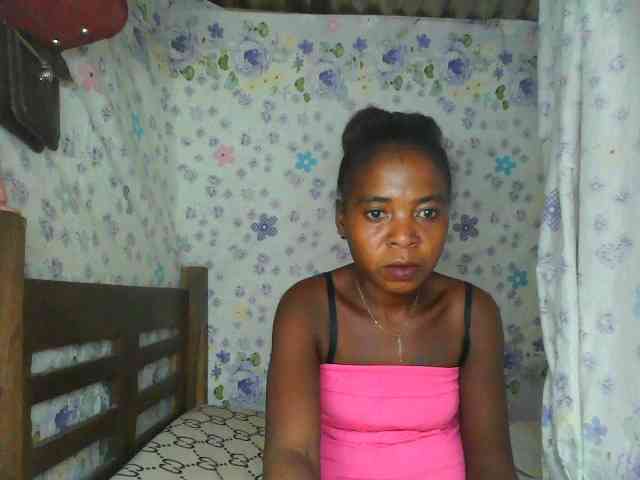 Momeny webcam