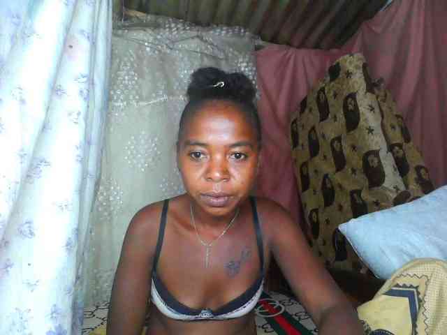 Momeny webcam