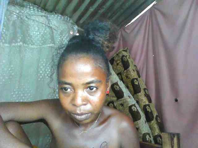 Momeny webcam