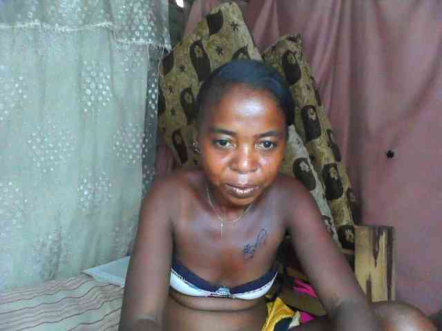 Momeny webcam