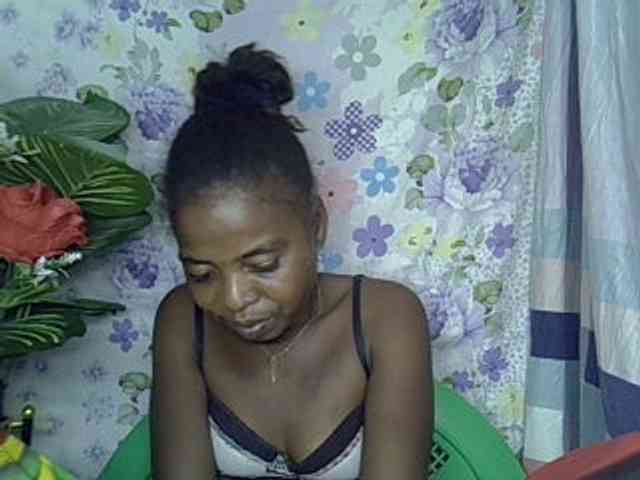 Momeny webcam