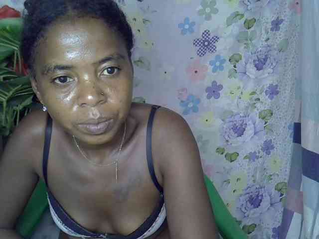 Modèle: Momeny