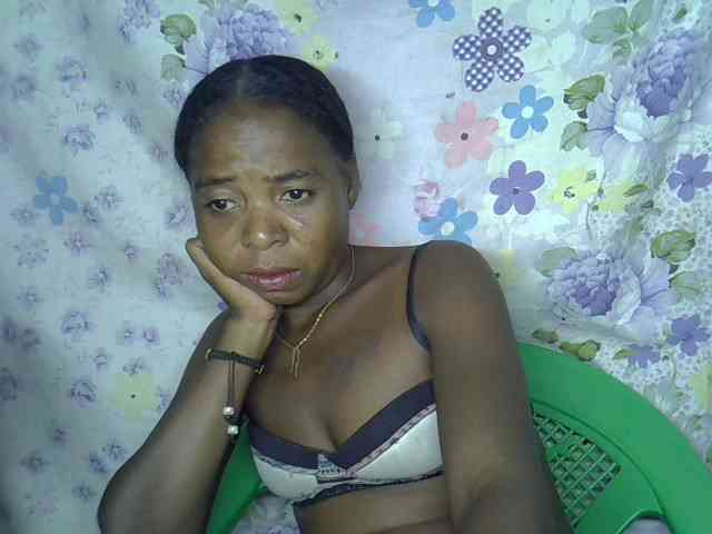 Momeny webcam