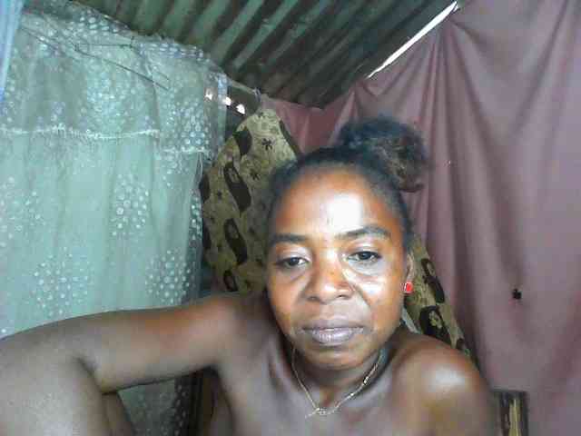 Momeny webcam