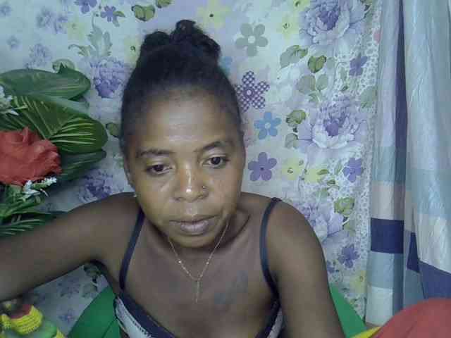 Momeny webcam