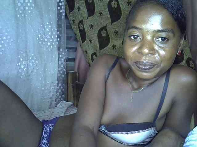 Momeny webcam