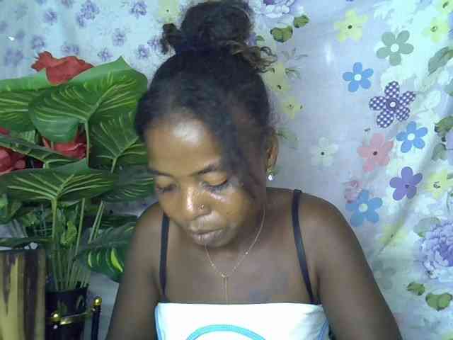 Momeny webcam