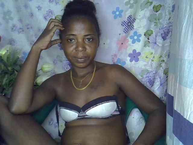Momeny webcam