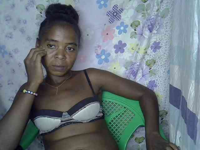 Momeny webcam