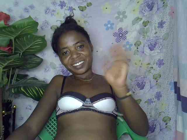 Momeny webcam