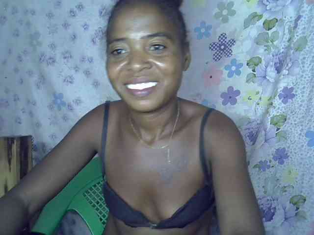 Momeny webcam