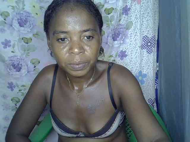 Momeny webcam