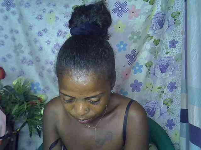 Momeny webcam