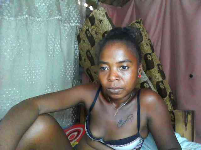 Momeny webcam