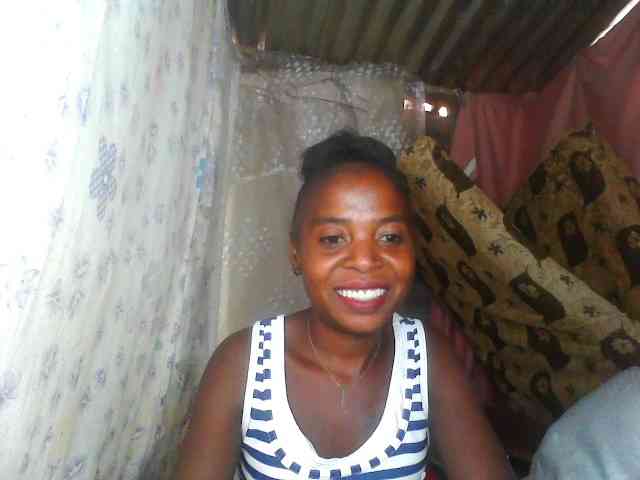 Momeny webcam