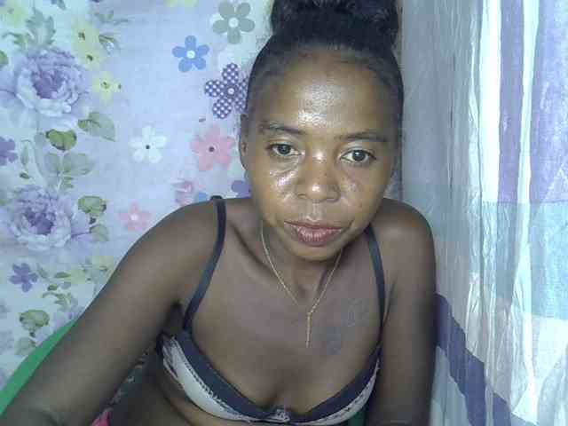 Momeny webcam