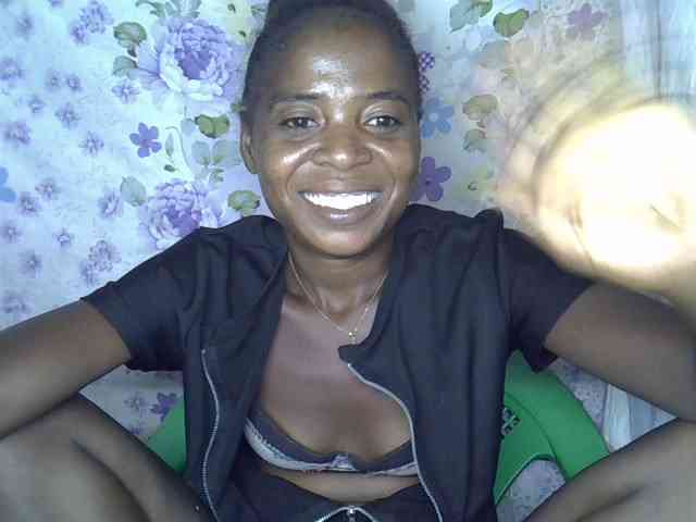Momeny webcam