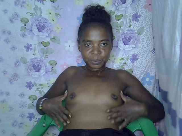 Momeny webcam