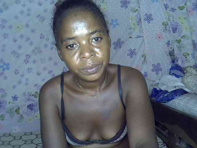 Momeny webcam
