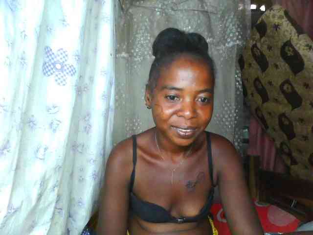 Momeny webcam