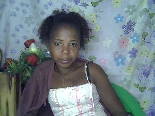 Momeny webcam