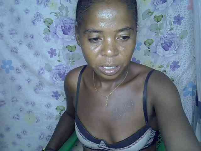 Momeny webcam