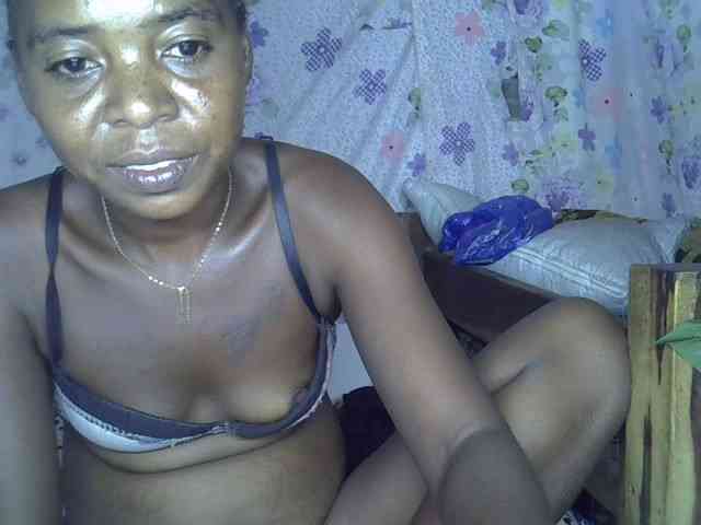 Momeny webcam